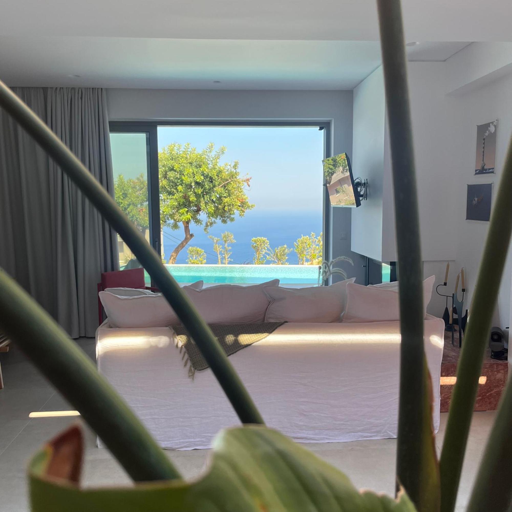 Plethora Luxury Suites Rodhiá Esterno foto