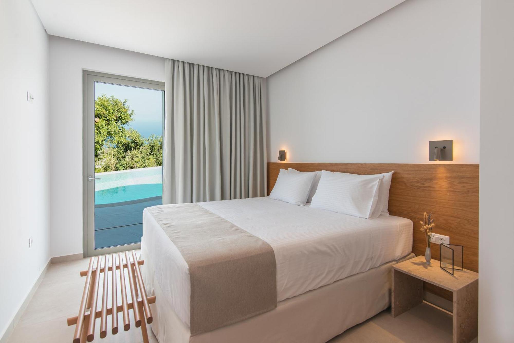 Plethora Luxury Suites Rodhiá Esterno foto